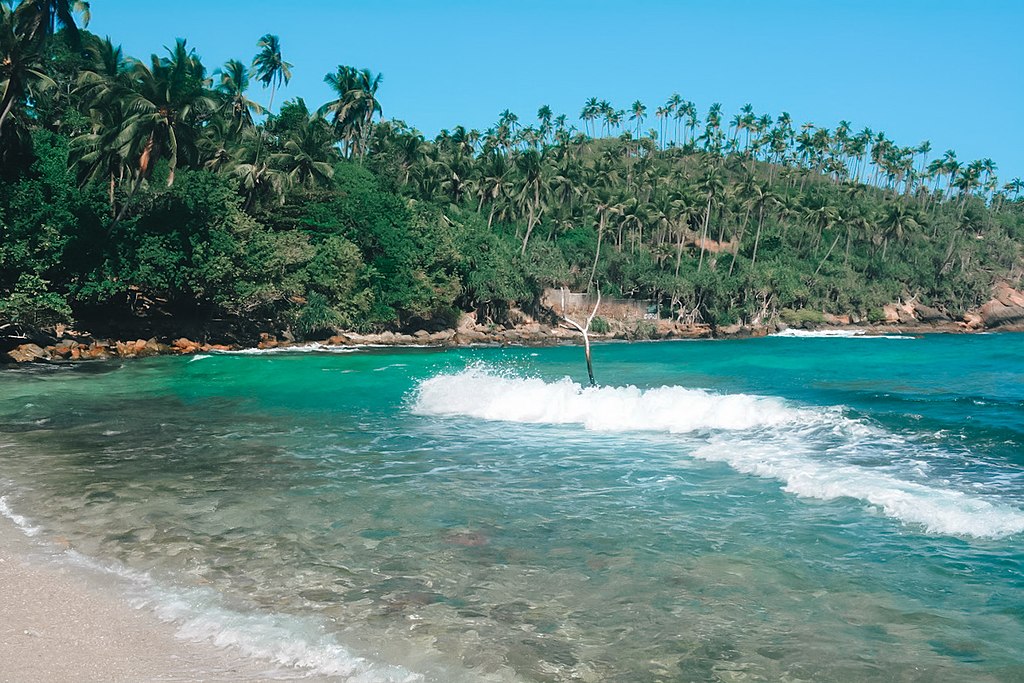 1024px Secret beach Mirissa Sri Lanka